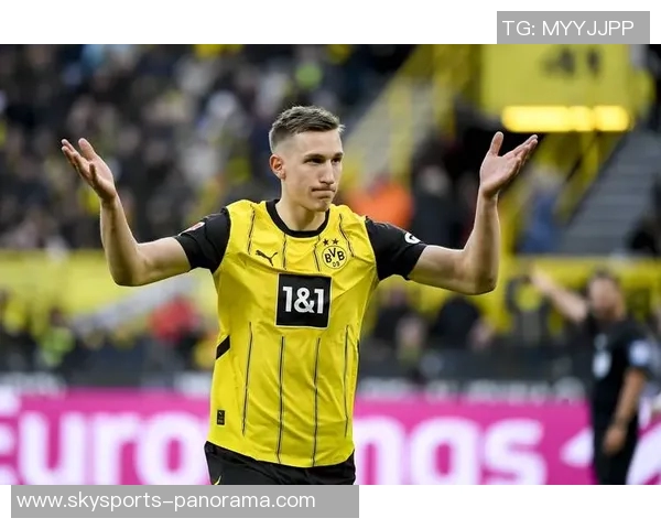 国王杯精彩对决多特蒙德大胜里昂引发全场惊喜瞬间回顾