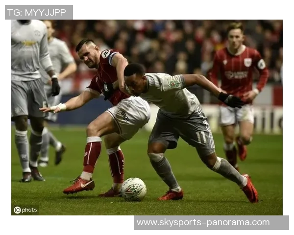 国王杯惊现平局曼联与那不勒斯激战引发全场热议与反思