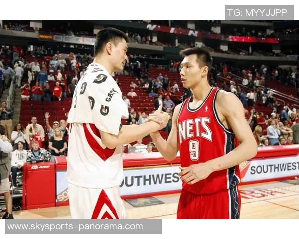 姚明队友海瑞的篮球生涯与成就回顾及其对中国篮球的影响