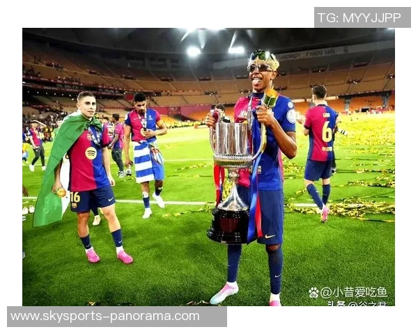 足总杯激战巴萨逆转阿森纳红牌争议引发全场热议