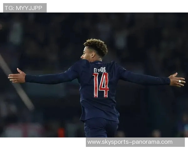 巴黎圣日耳曼强势击败多特蒙德晋级足总杯引发全场热议