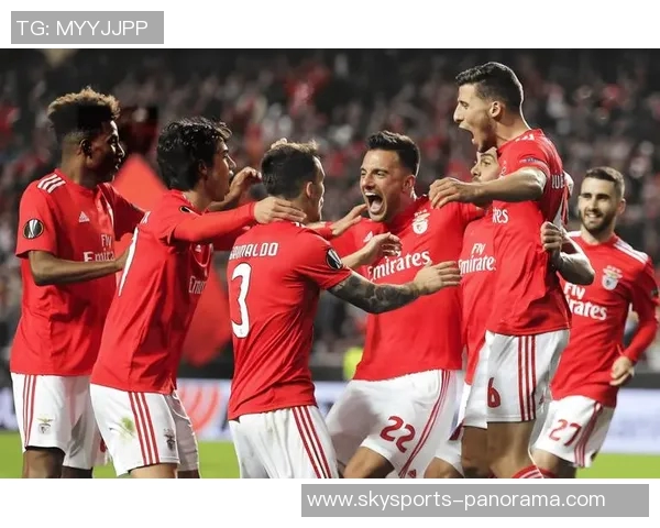 本菲卡大胜巴萨五球零封引发转会风波全场沸腾