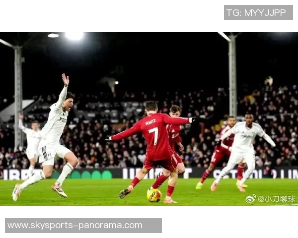 英超激战：里昂逆转AC米兰补时绝杀引发争议判罚全场沸腾